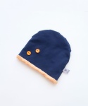 Czapka granat z guziczkami i brąz