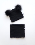 Komplet czerń i czarne pompony - czapka i komin  
