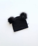 Czapka czerń i pompony czarne
