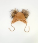 Czapka wiązana brąz i  beżowe pompony  2