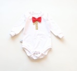  Body z czerwoną muchą na roczek 