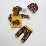 Komplet liski - baggy oraz bluza z kapturem i pomponem i czapka