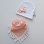 Komplet biel i chwościki -  czapka i chusta 