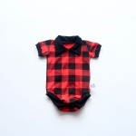 Body krata czerwona z kołnierzykiem  - krótki rękaw