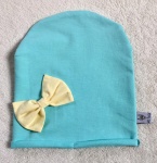 Czapka aqua z bananem 