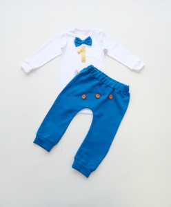 Komplet chaber na roczek - baggy i body z muchą   