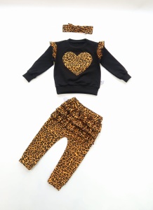 Komplet musztardowa panterka  - bluza, legginsy  z falbankami i opaska