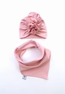 Komplet róż kwarcowy - turban i chusta