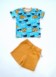 Comic set - t-shirt and shorts (1)