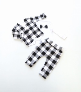 Komplet krata biało - czarna  - frak, body, baggy  