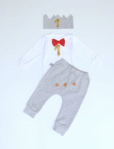 Komplet szarości na roczek - baggy, body i korona  