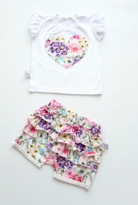 Hummingbird set - shorts and t-shirt (1) (1) (1)