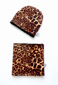 Hummingbird Set - chimney scarve and cap (1)