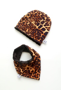 Komplet panterka brąz - czapka i chusta