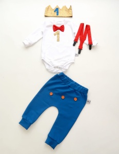 Komplet z koroną na roczek - baggy, body, szelki i korona