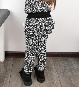 Legginsy panterka biała z falbankami 