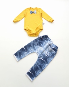 Komplet jeans i musztarda - baggy i body z muchą  