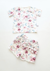 Komplet akwarelowe kwiaty  - koszulka i spodenki z falbankami
