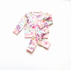 Komplet letnie kwiaty - bluza i legginsy  