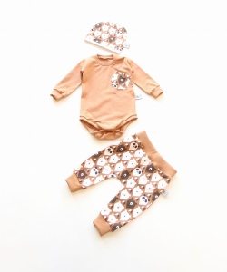 Komplet misie brąz - baggy i body  oraz czapka  