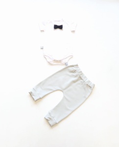 Komplet popiel - baggy i body z muchą   