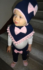 Komplet granat i róż - czapka i chusta 