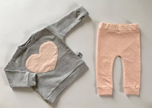 Komplet groszki na różu - bluza i legginsy