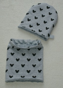 Mouses head set - cap and chimney scarf