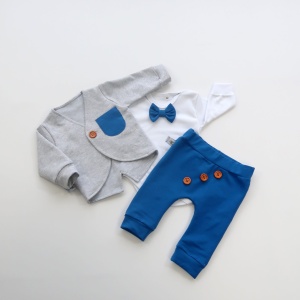 Komplet szarości i chaber z guziczkami  - frak, body, baggy  