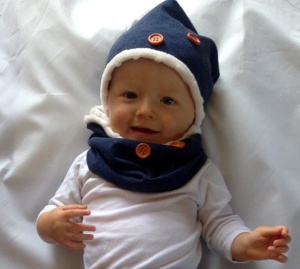 Buttons set with bright minky - cap and chimney scarf (1)