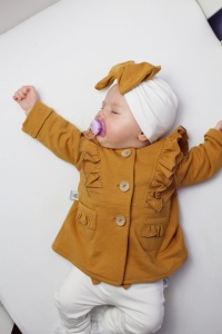  Rabbit coat Beige and hummingbirds (1) (1)