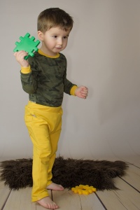 Komplet moro i musztarda - body i baggy 