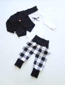 Komplet czerń z guziczkami i krata - frak, body i baggy bezuciskowe  