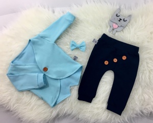 Komplet błękit i granat z guziczkami - frak, baggy i mucha  