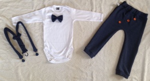 Komplet jeans z guziczkami z szelkami