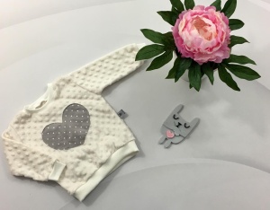 Bluza minky z sercem w groszki