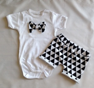 Black-white triangles set - body and shorts