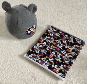 Mickey photographer set with small ears - melange cap and chimney scarf (1)