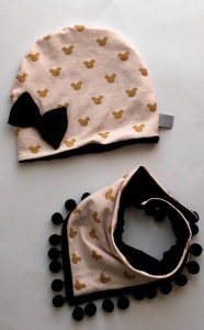 White and spots set with smal ears and fringe - cap and neckerchief (1) (1) (1)