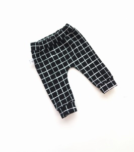 Trousers with buttons (1) (1) (1)
