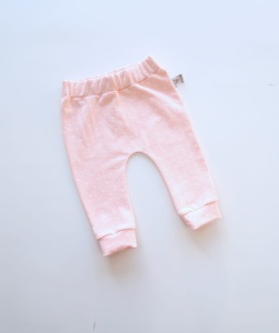 Legginsy groszki na różu