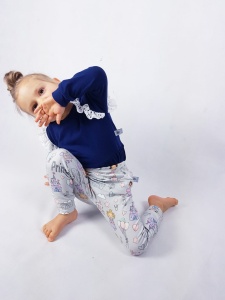 Hummingbird leggins with pink (1) (1) (1)