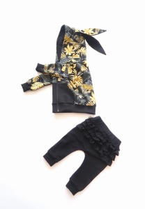 Komplet złote liście i czerń - bluza na zamek i legginsy z falbankami 