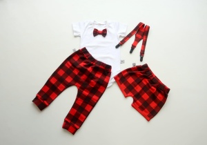 Squared black-red set  - trousers, body with bowtie and braces (1)