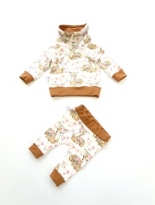 Komplet sarenki i karmel - bluza i legginsy  2