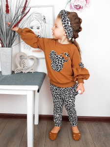 Komplet panterka biała  - bluza z bufkami, legginsy z falbankami i opaska 