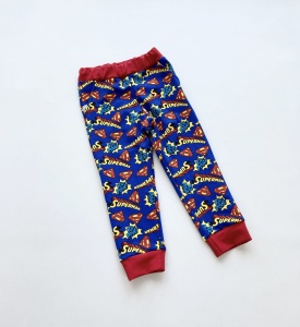 Trousers with buttons (1)