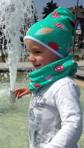Ice-cream set - cap and chimney scarf