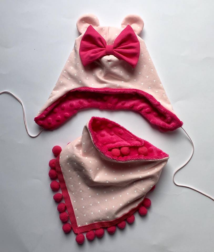 White and spots set with smal ears and fringe - cap and neckerchief (1) (1) (1)