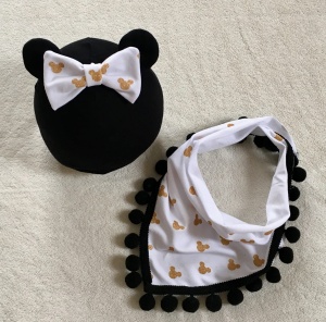 Gold Mouses set with white - cap and neckerchief